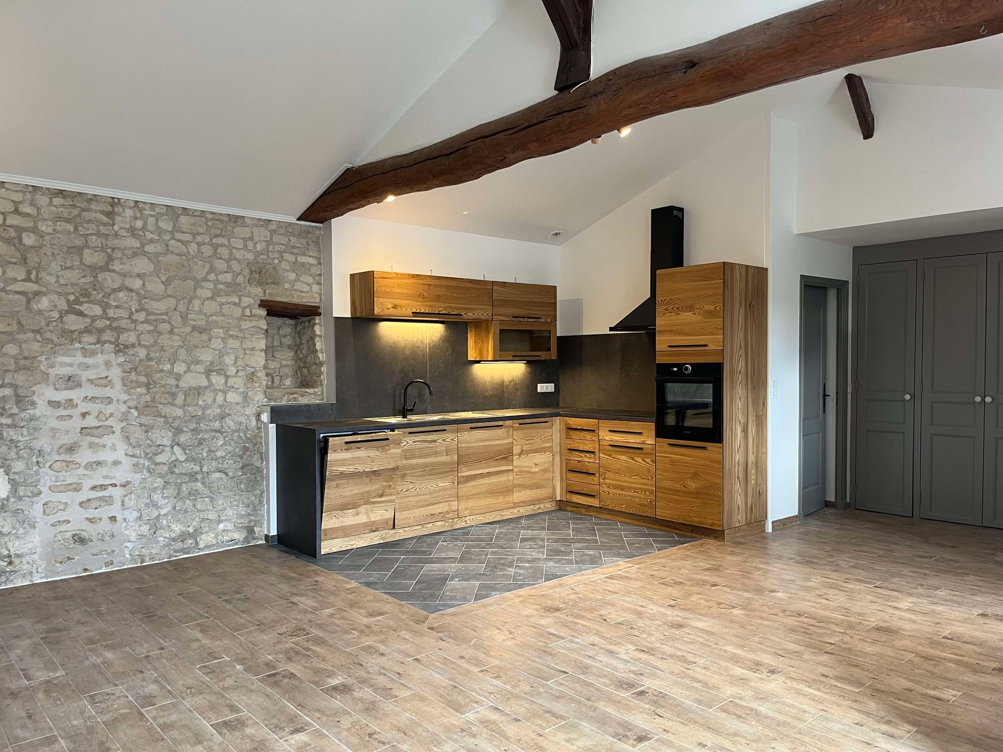 VIDE – Maison (86 m²) à Salles sur Mer