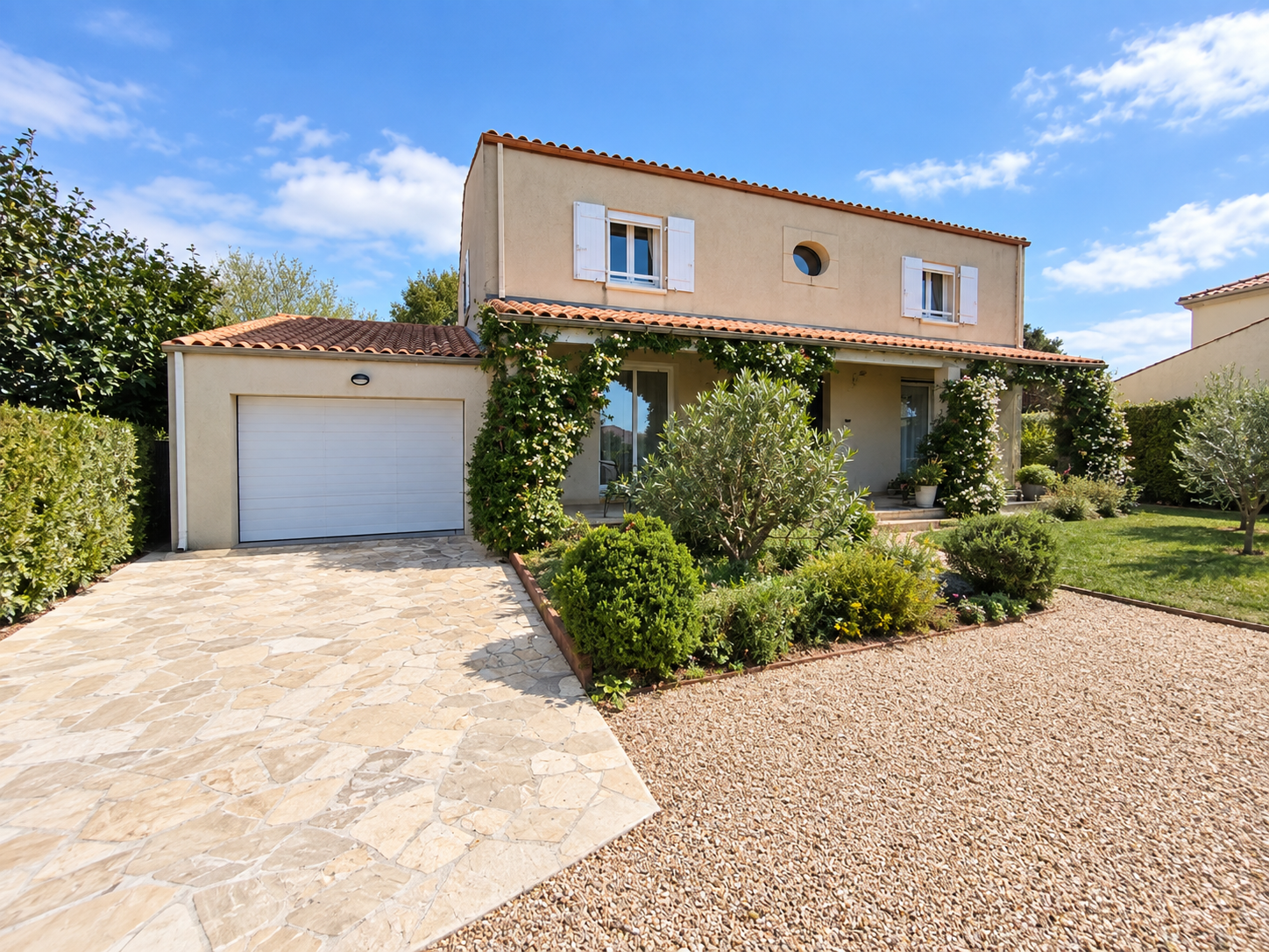 Maison Angoulins 5 pièces 181 m2